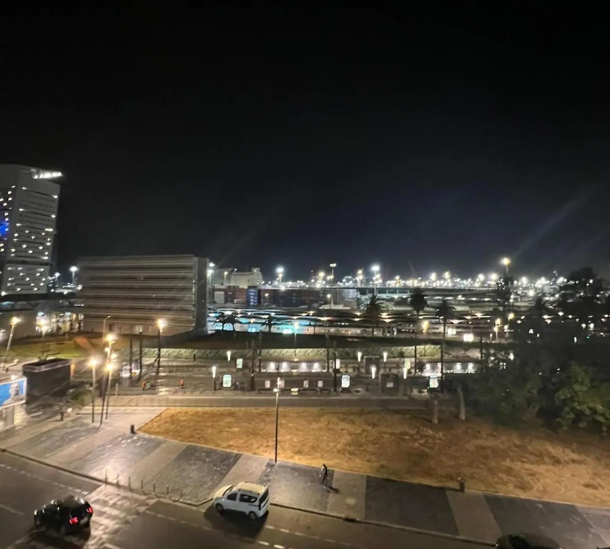 Confort Urbain Casablanca Vue Acces Gare Casa Port דירה